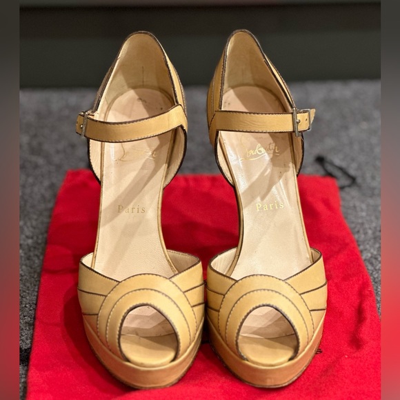 AUTH CHRISTIAN LOUBOUTIN NUDE LEATHER ANKLE STRAP PLATFORM SANDALS HEELS-41.5… - Picture 5 of 9